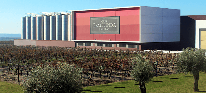 Casa Ermelinda Freitas